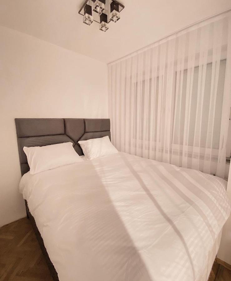 Diamond Apartment Prishtina 2 Pristina Extérieur photo